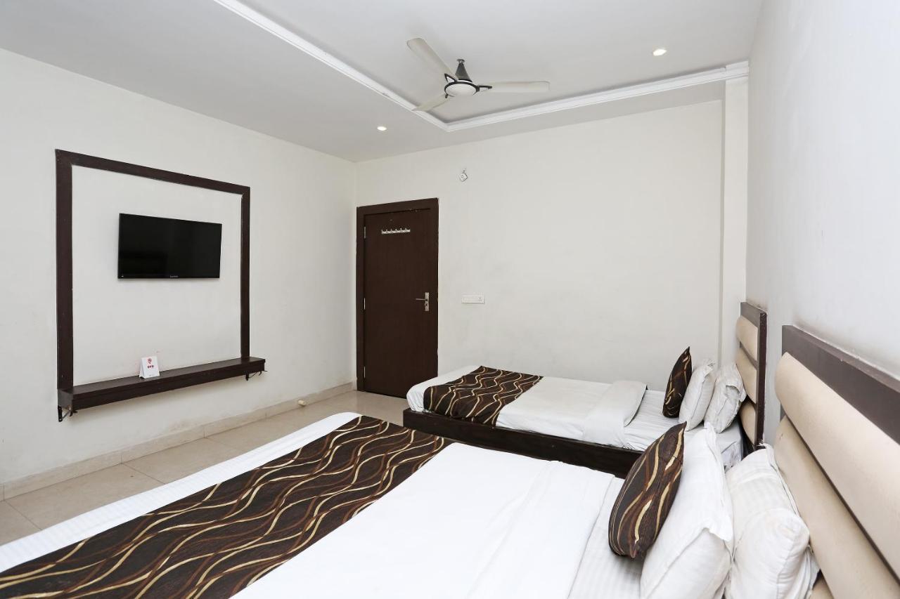 Oyo 6359 Hotel Mezbaan Regency Rāipur Zewnętrze zdjęcie